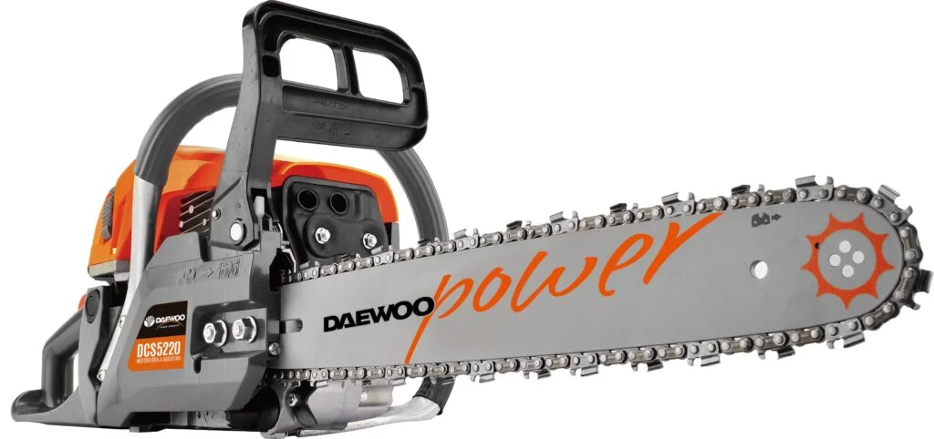 ¡Bienvenidos a la Temporada de Poda con Motosierras Daewoo Maker's Tools! 3 Daewoo Motosierra DCS5220