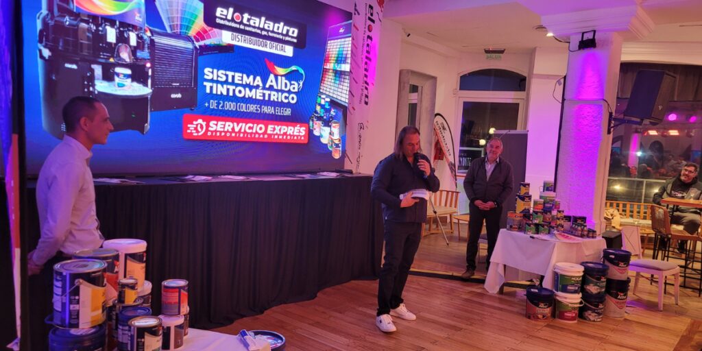 Distribuidora El Taladro este 2025 suma color a la Argentina. 1 Distribuidora El Taladro presenta junto a Alba el Sistema Telemétrico Express