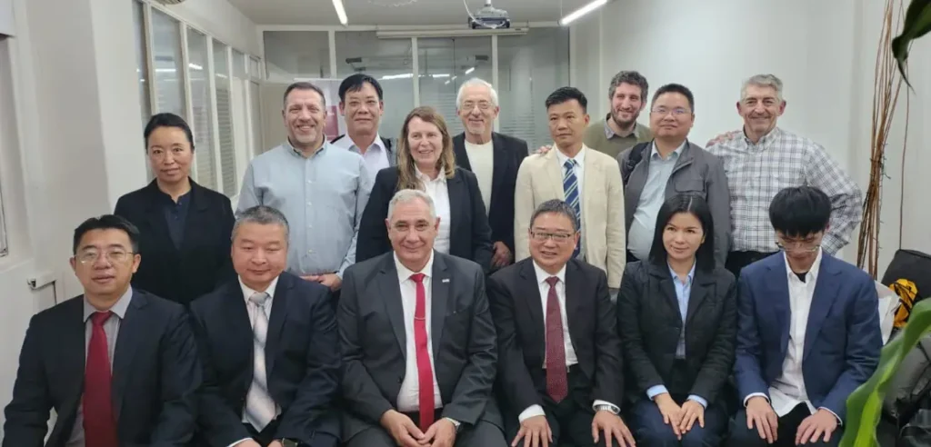 Delegación China con comision de CAFARA