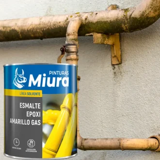 Pared con cañería de gas que debe ser tratada con Esmalte Epoxi Amarillo gas según norma vigente en Argentina